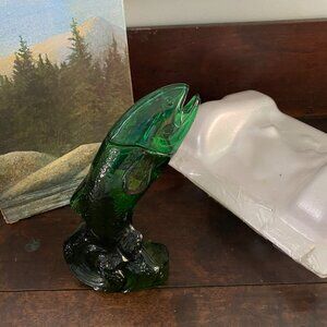 Avon Rainbow Trout vintage Deep Woods after shave fish decanter in original box